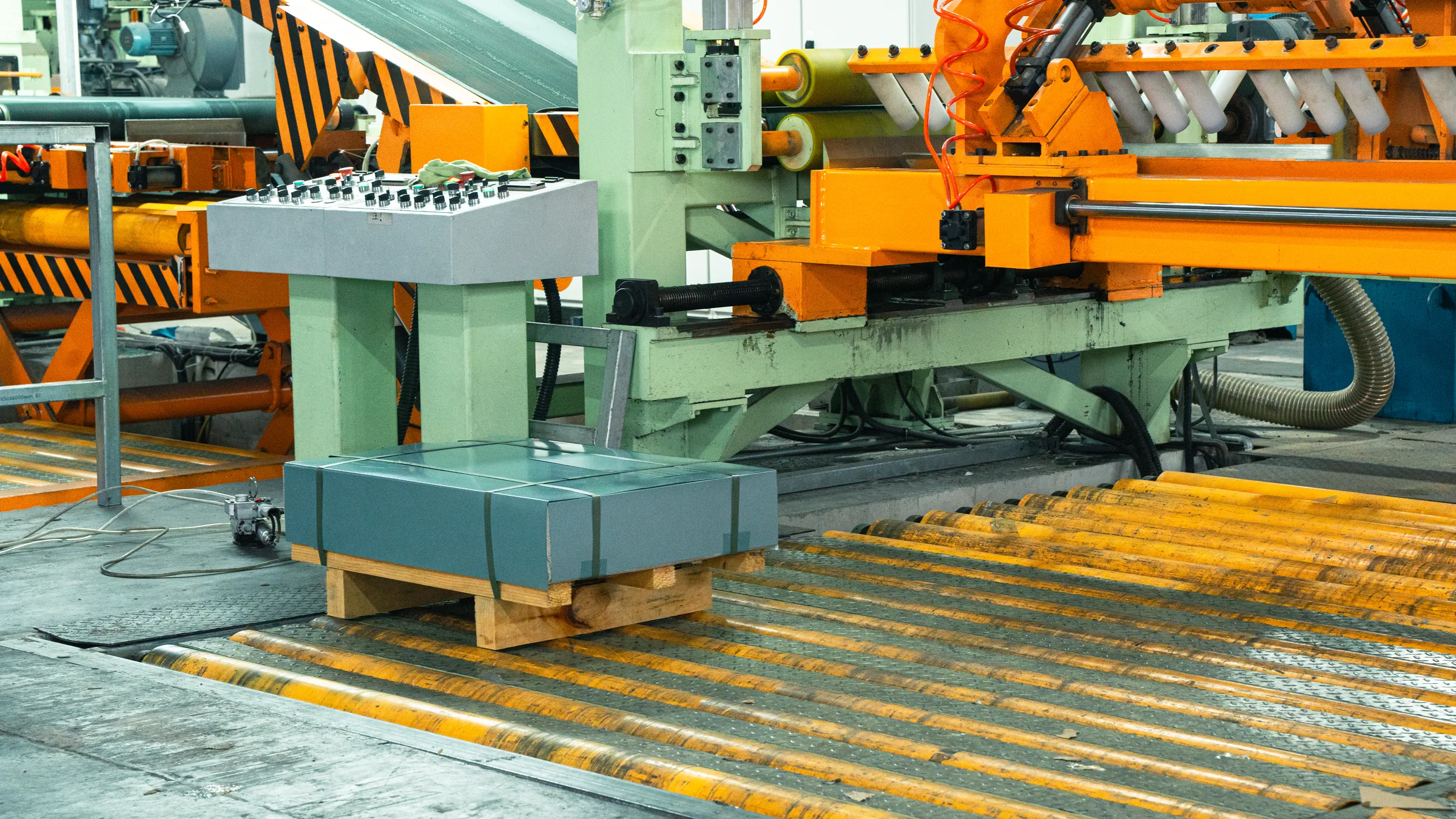 1350mm Flying Shear Cut-to-Length Line image 3